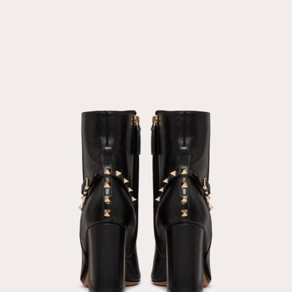 Valentino Garavani Rockstud square toe ankle boot in nappa - Picture 2 of 15
